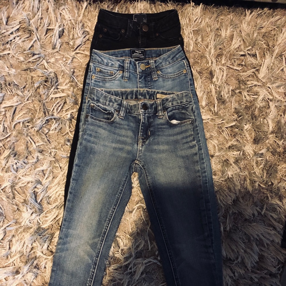 Girl’s size 5 jeans bundle.